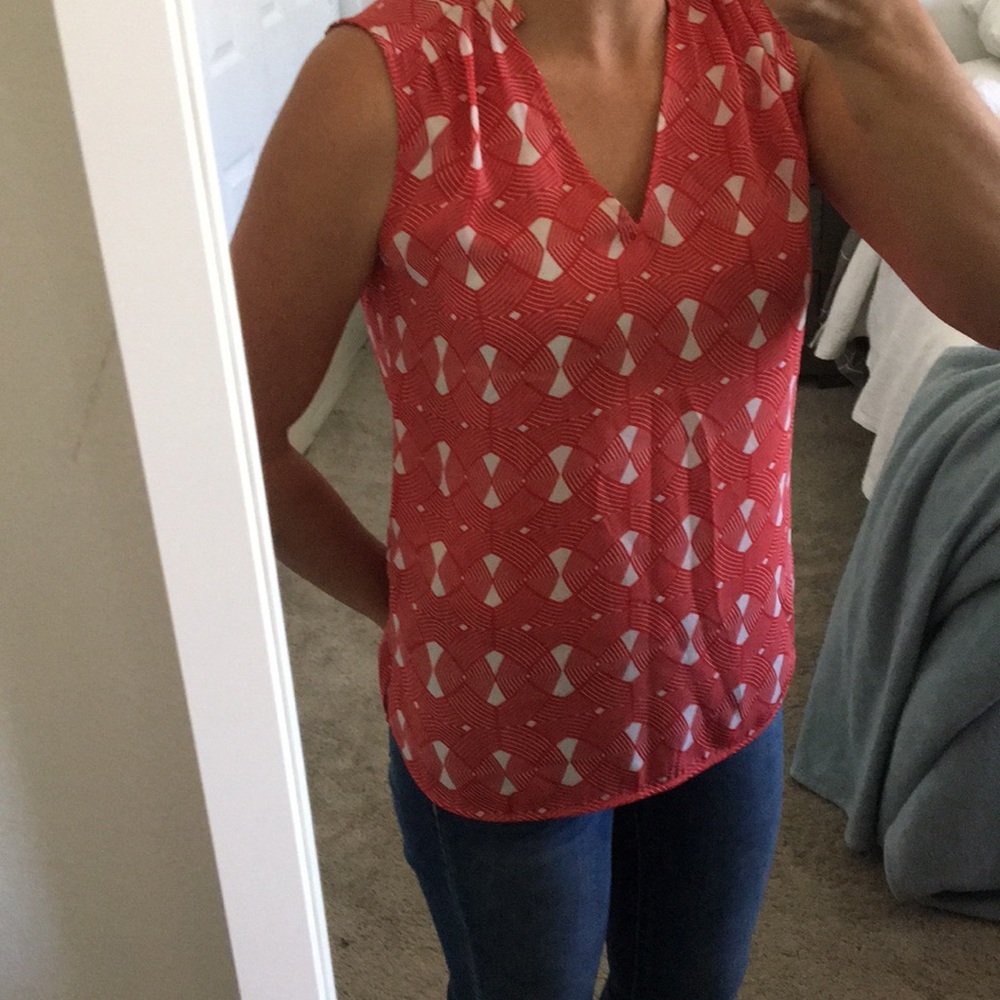 Banana republic sleeveless v neck tunic